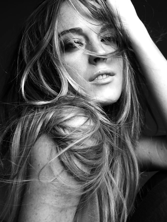 Lindsay Lohan ... Schwarz Und Weiß #34269230