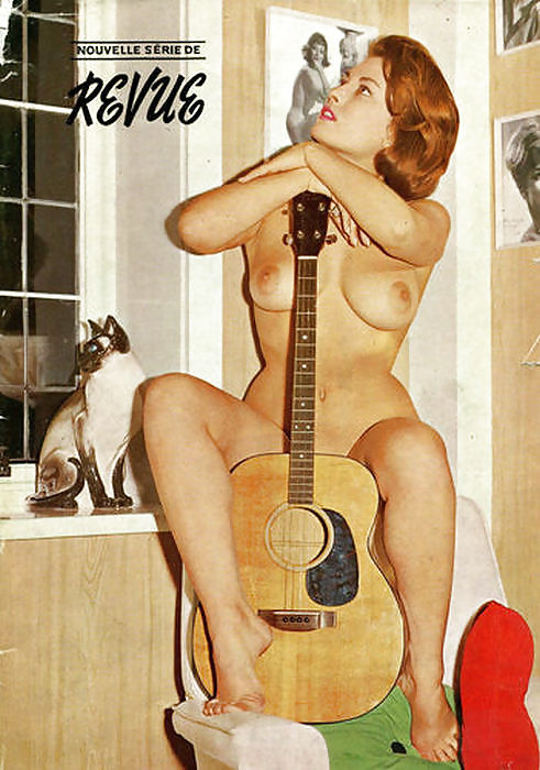 てんとう虫～ギターを持った60年代の少女たち
 #23132382