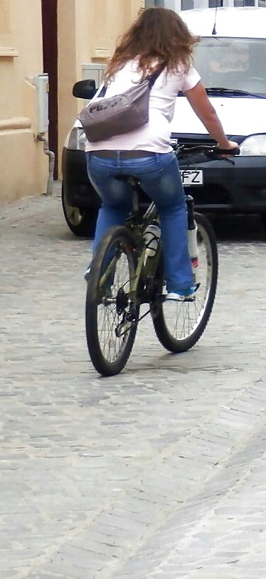 Spion Fahrrad Alt + Jungen Rumänisch #34490417