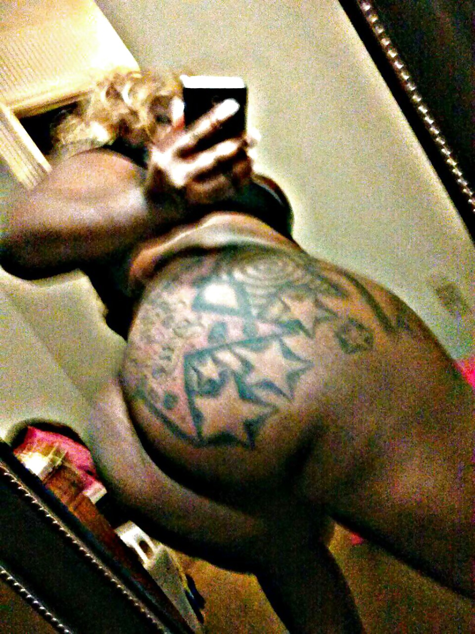 Chickz n ink
 #23651704