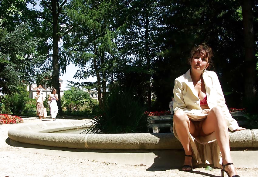 FRENCH NADINE flashing in a public park 2005 #24667048