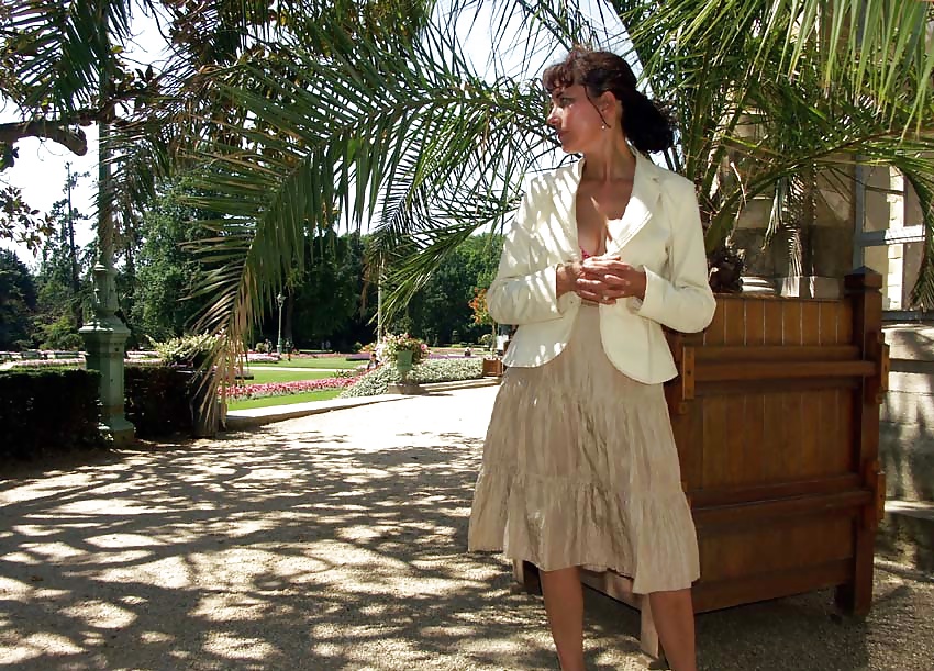 FRENCH NADINE flashing in a public park 2005 #24667134