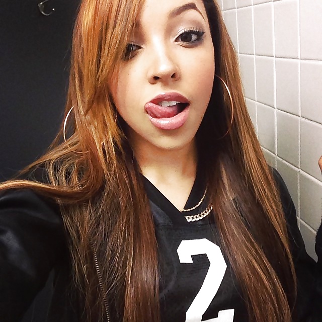 Tinashe  #31375236