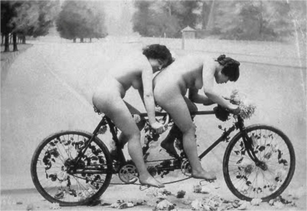 Vintage bike pictures #32113671