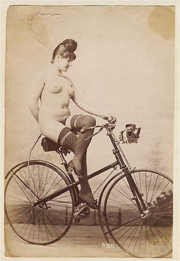 Vintage bike pictures #32113674