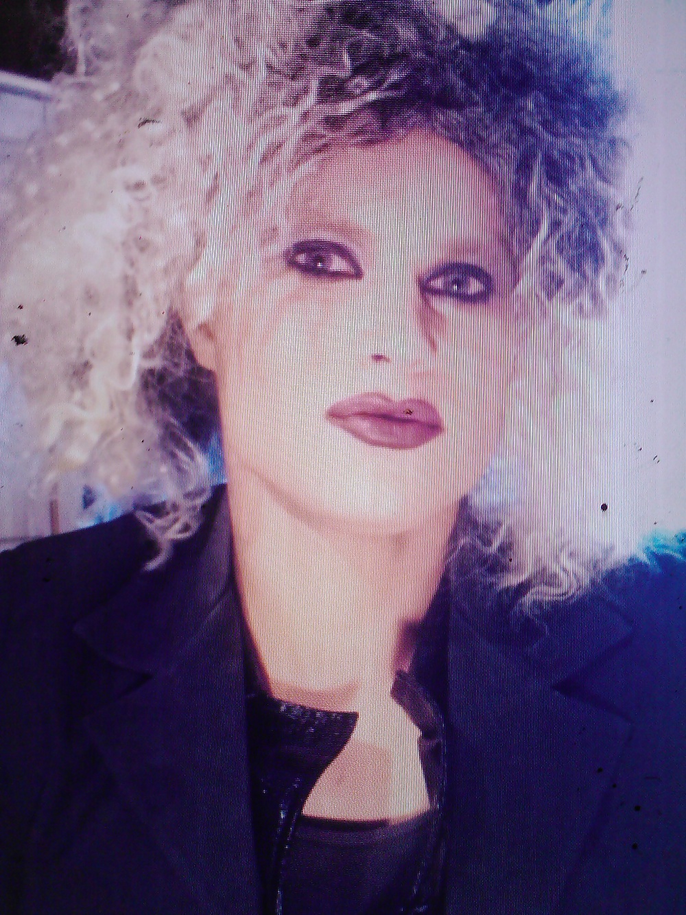 A different kind of colours #27619625