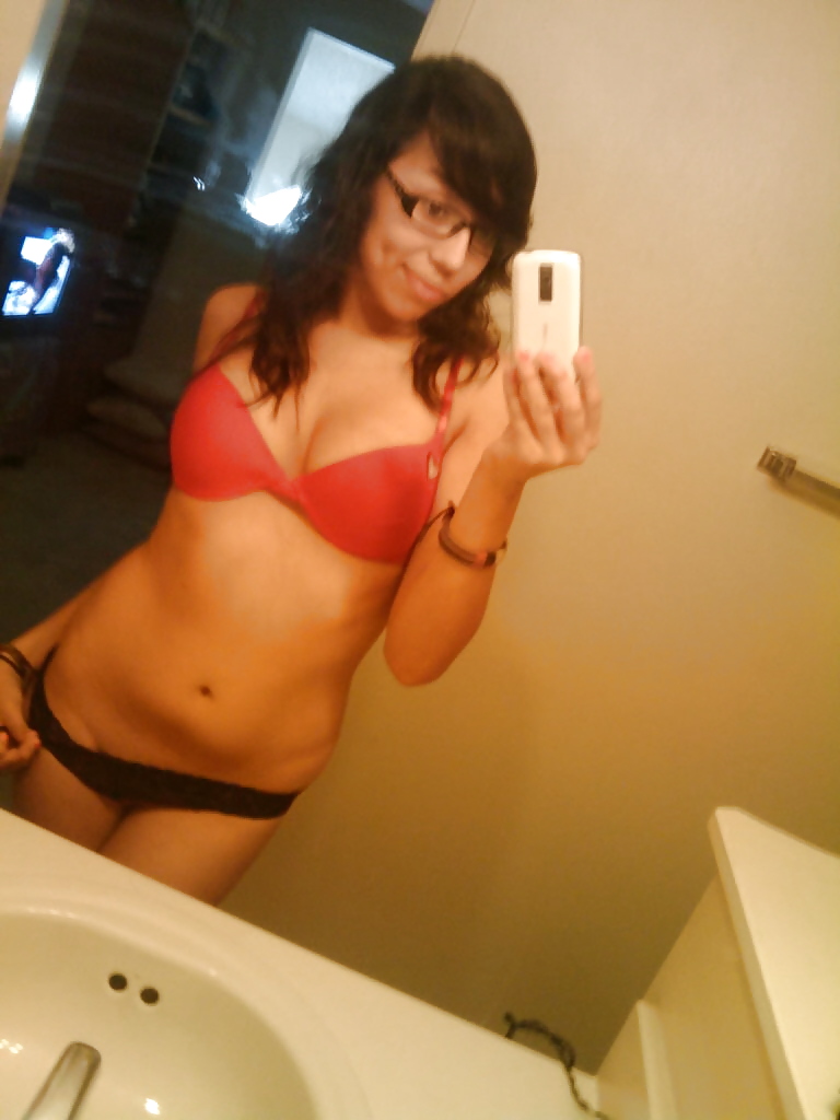 Sujetador rojo
 #34093404