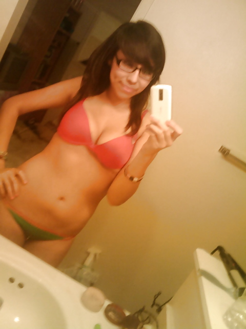 Sujetador rojo
 #34093408