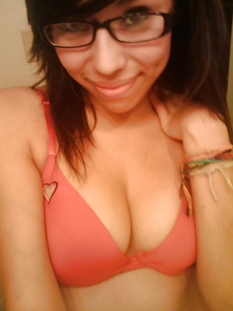 Sujetador rojo
 #34093423