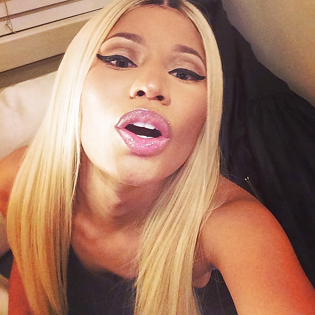 Nicki Minaj cummed on her hot lips #35626098