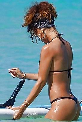 Let's Jerk Off Over.. Rihanna Ass ( Enjoy and comment ) #26085545