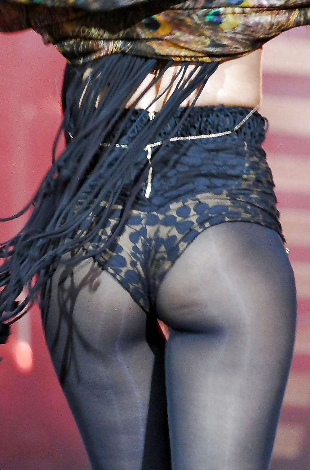 Let's Jerk Off Over.. Rihanna Ass ( Enjoy and comment ) #26085635