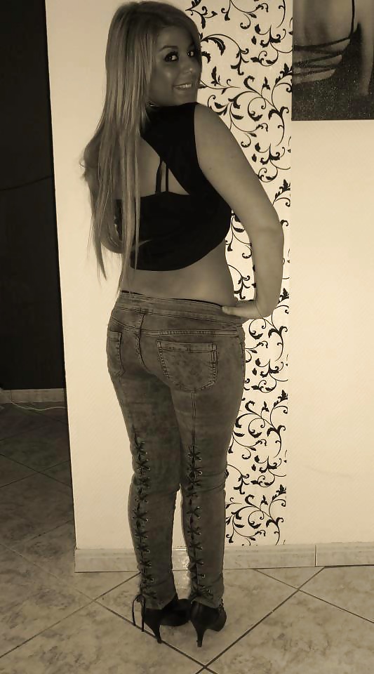 Jüdische Hündin (Belgien) #40009359