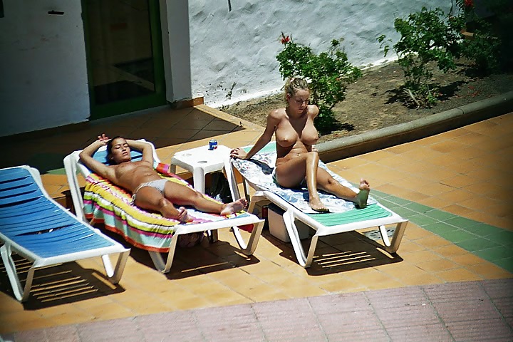 La piscina del mio hotel
 #38082797