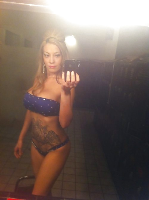 Strippers Locker Room 3 - Vestiaires strippers-Vestuarios #28347732