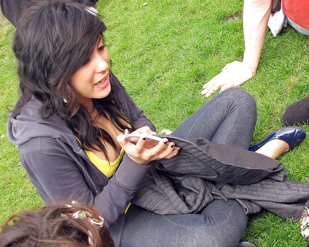 Candid Teenage Boobies