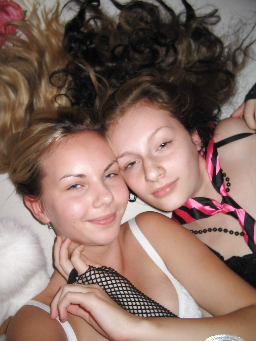 Cuties pose 1
 #36371032