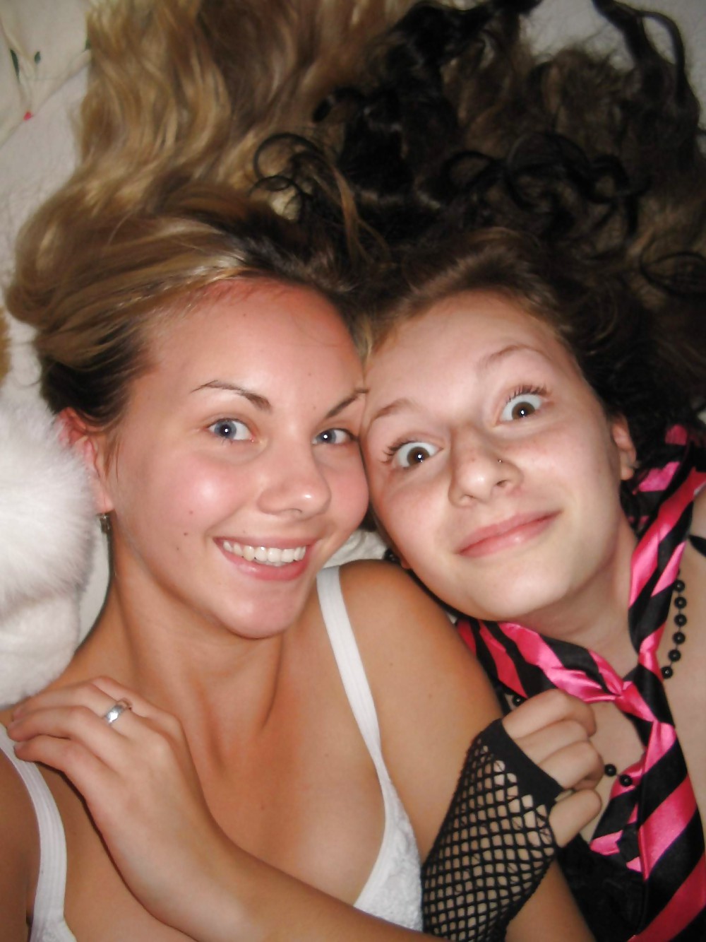 Cuties pose 1
 #36371035