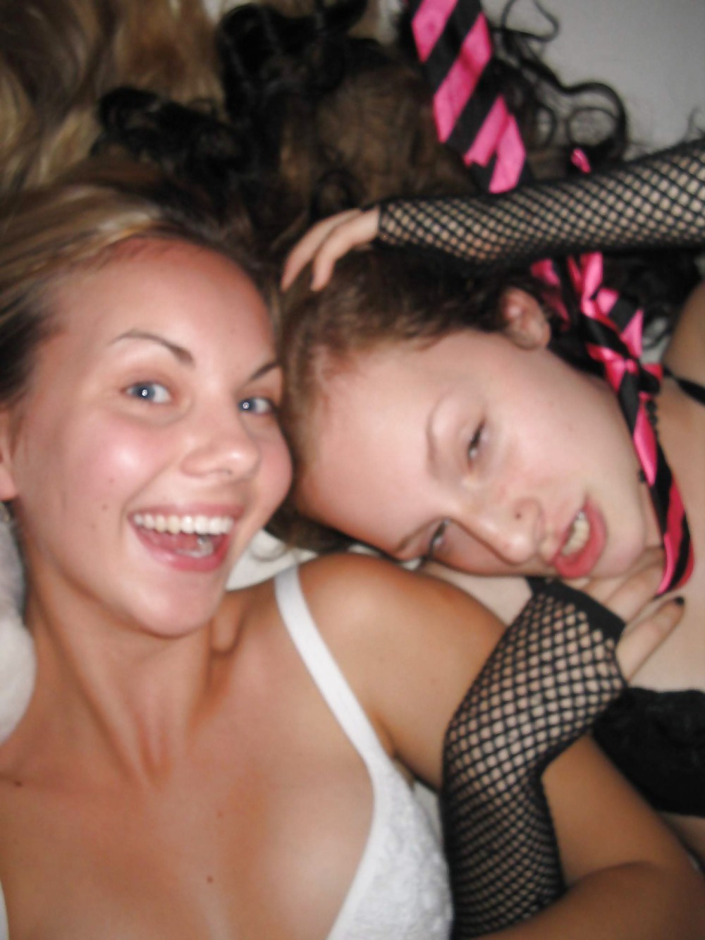 Cuties pose 1
 #36371043