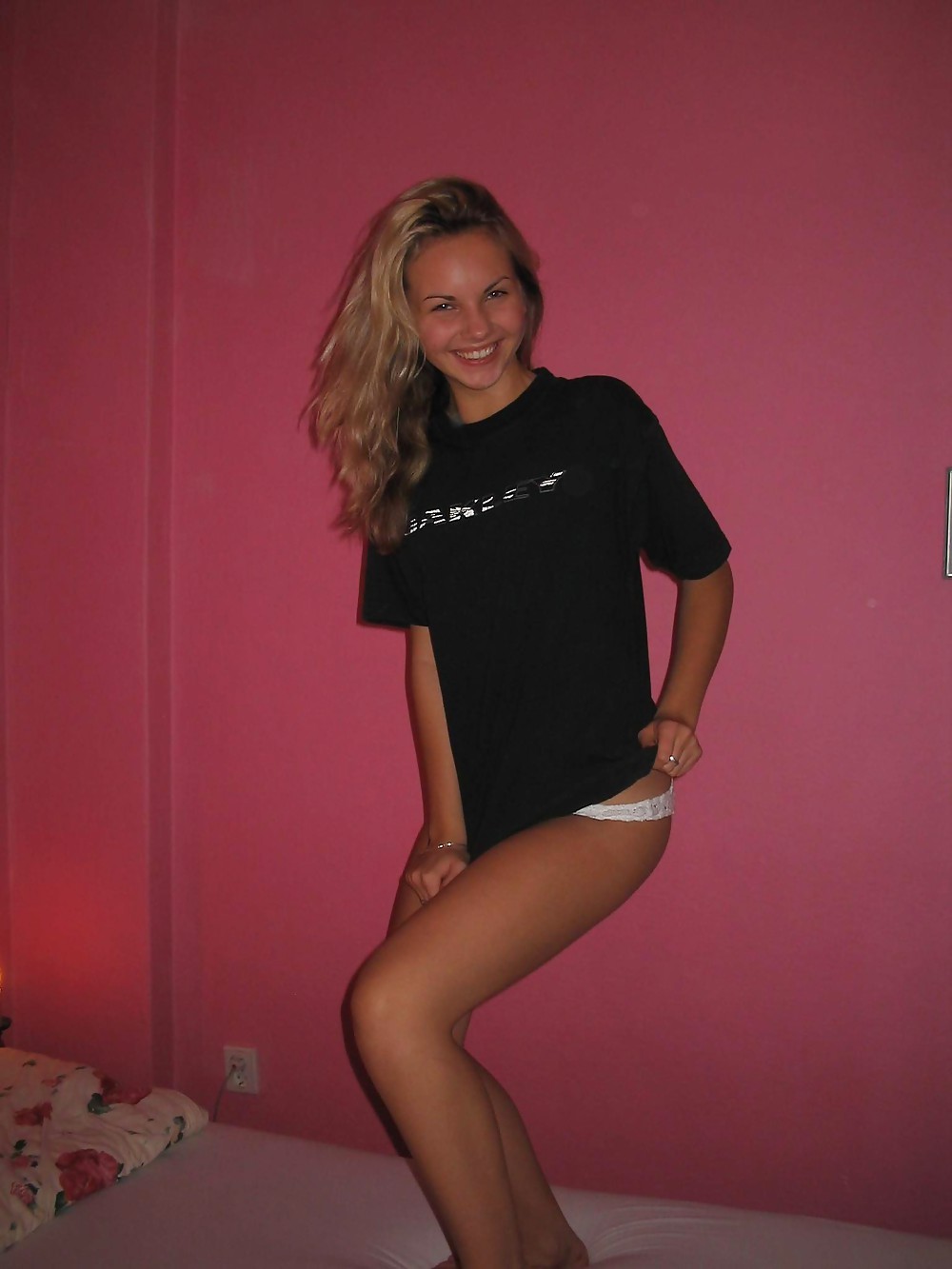 Cuties pose 1
 #36371045