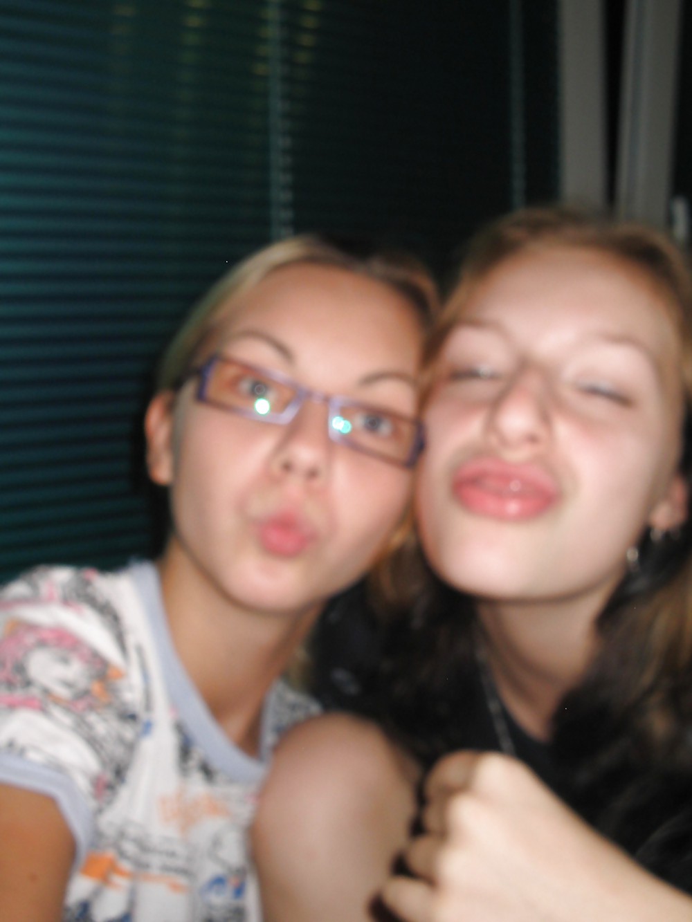 Cuties pose 1
 #36371070