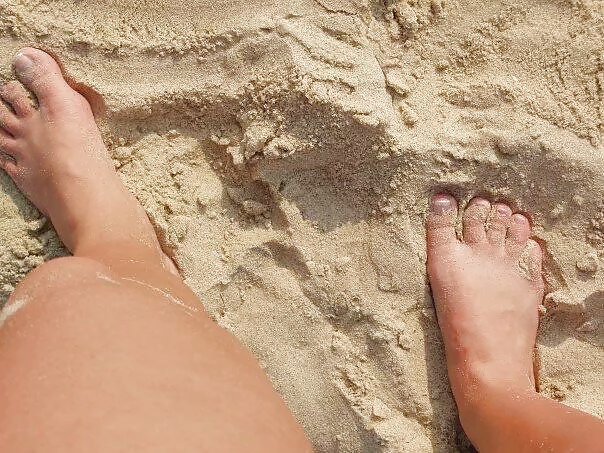 Sexy blonde toes
 #33199455