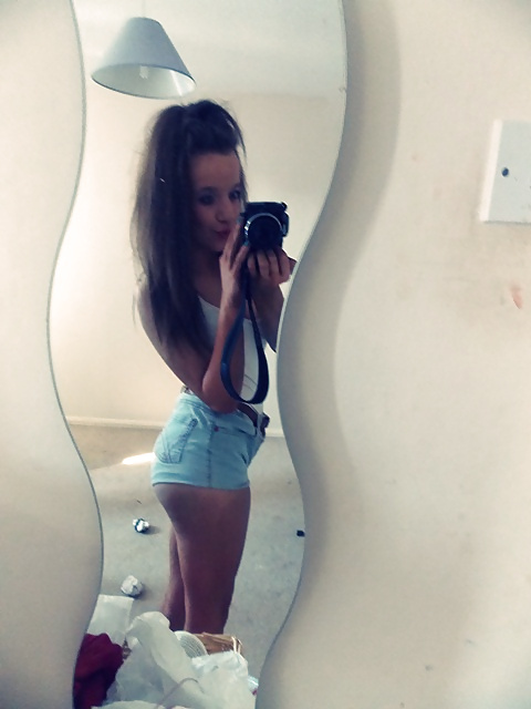 PL Girls 21 #33238179