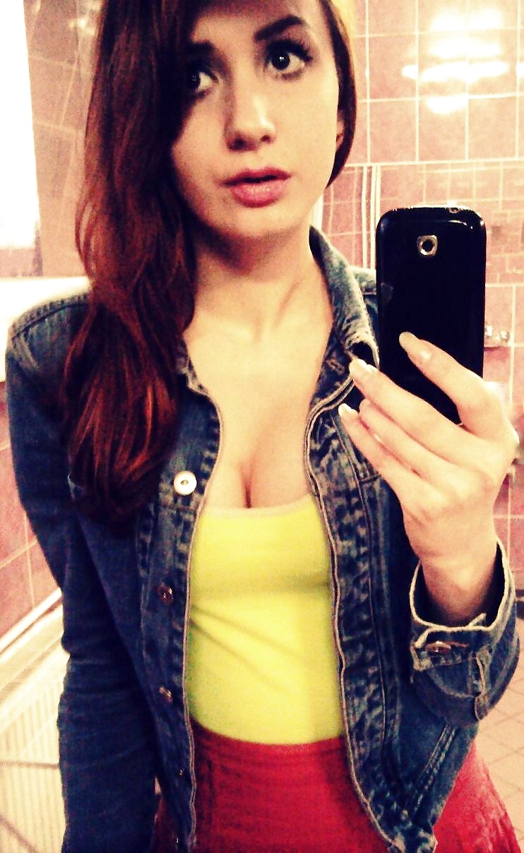 PL Girls 21 #33238189