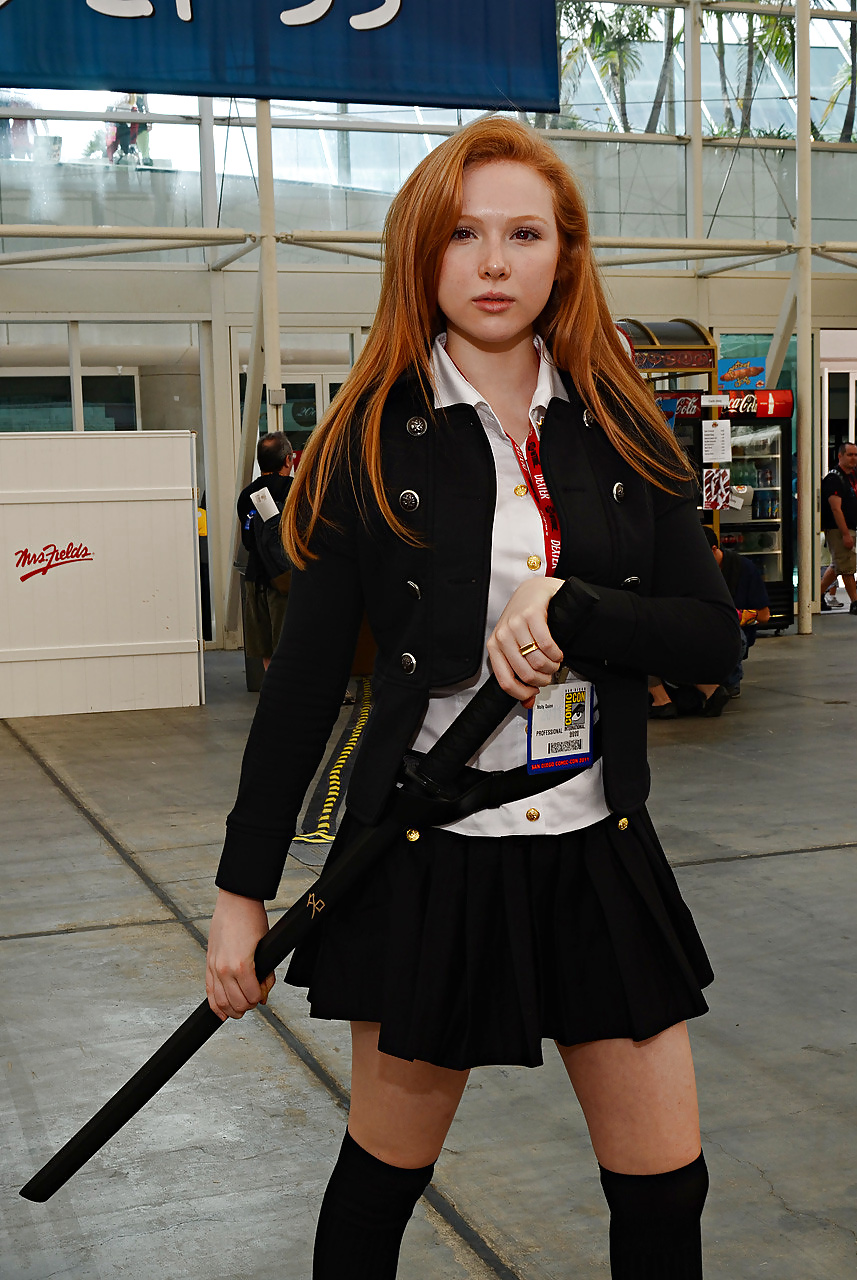 Molly Quinn #33750802