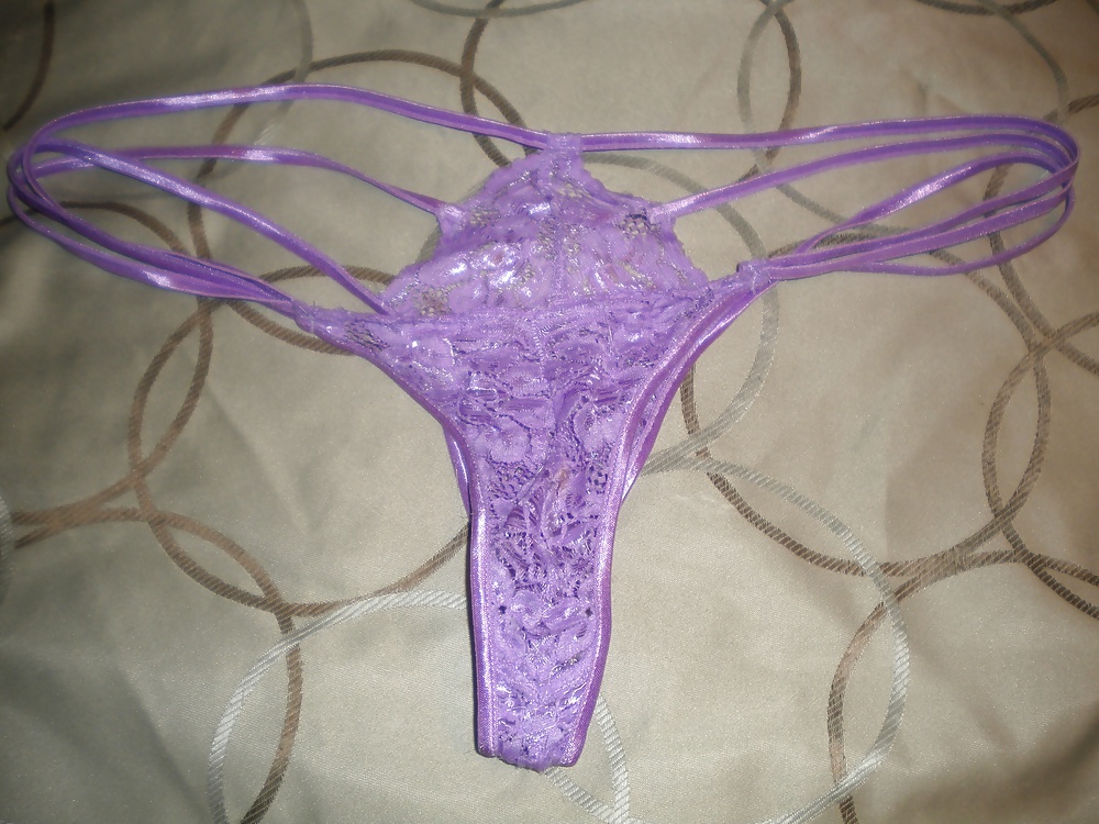 Nouvelles culottes strings
 #26021343
