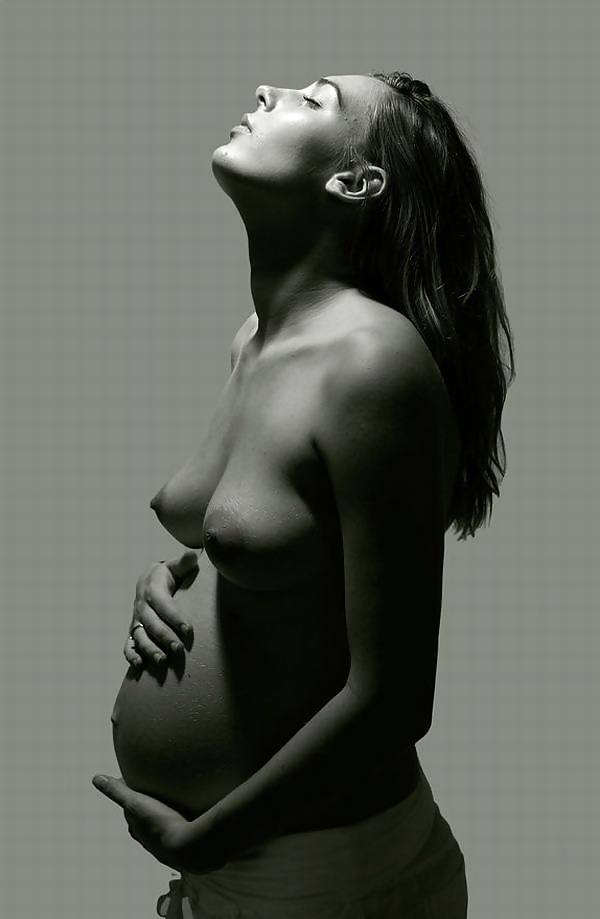 妊娠中の女性は私を本当に濡らします。
 #29765157