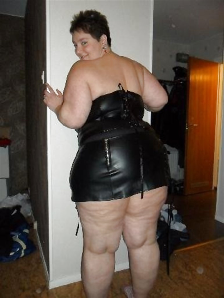 Gorgeous BBW! (Leather Outfit) #28404919