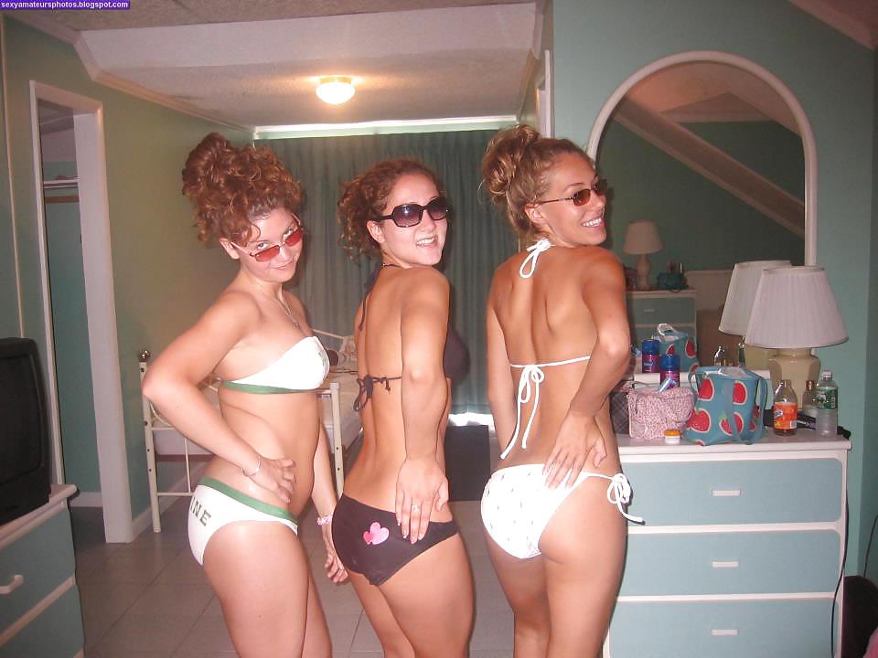 Junge Bikini Babes #23474309