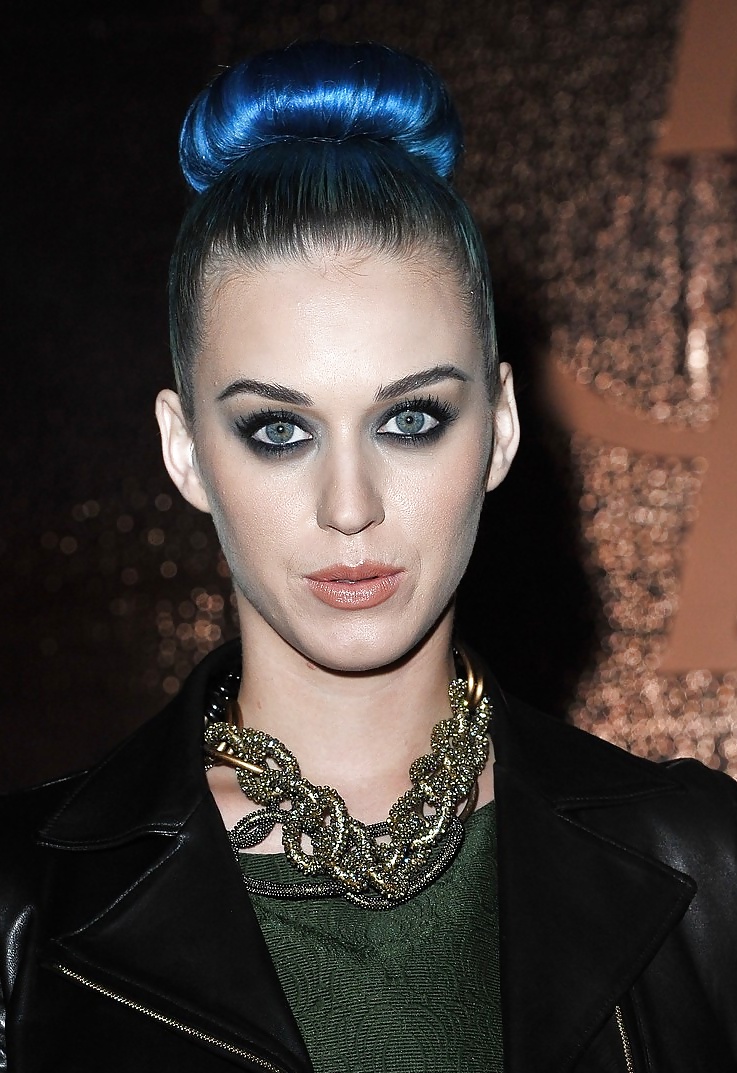 Katy perry
 #29139466