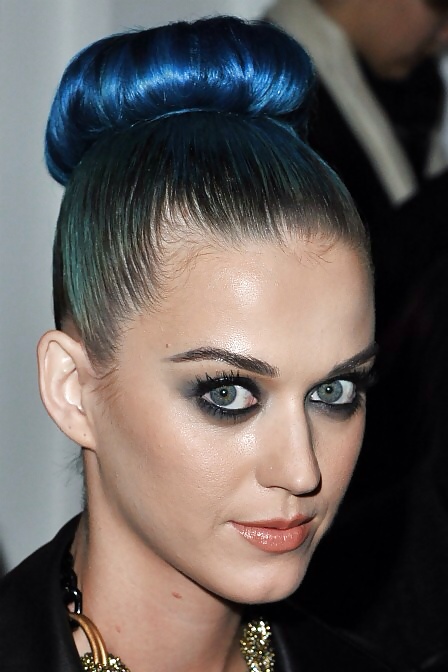 Katy perry
 #29139490