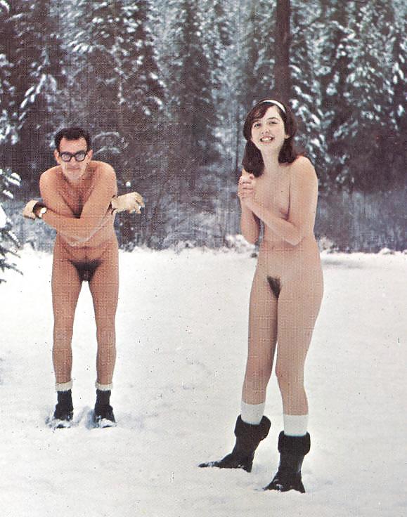 Desnudo y sin vergüenza - revista nudista vintage
 #24241756