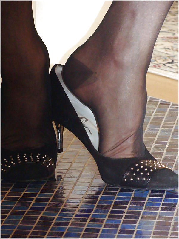 I play with my shoes in black stockings - Close up #24197169