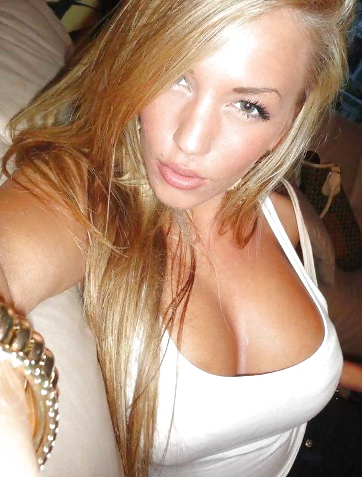 Caliente bimbos con curvas parte dos
 #33255484