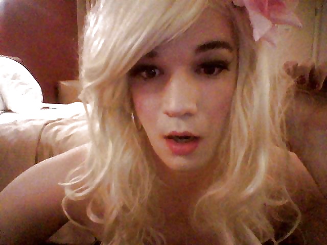 Diese Fembois Sind So Ziemlich Gurls Und Küssbar #38919503