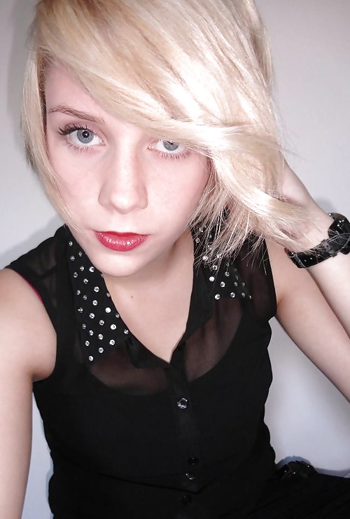 Diese Fembois Sind So Ziemlich Gurls Und Küssbar #38919577