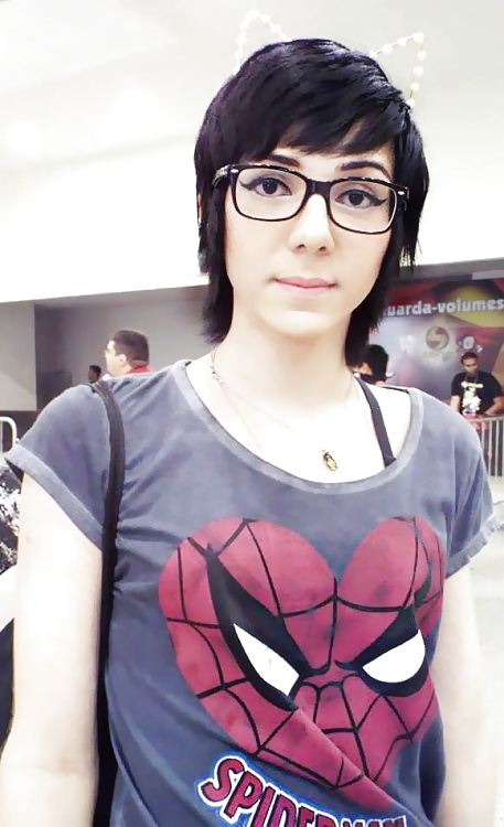 Diese Fembois Sind So Ziemlich Gurls Und Küssbar #38919595