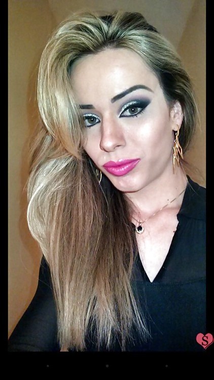 Diese Fembois Sind So Ziemlich Gurls Und Küssbar #38919606