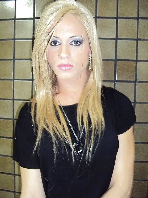 Diese Fembois Sind So Ziemlich Gurls Und Küssbar #38919624