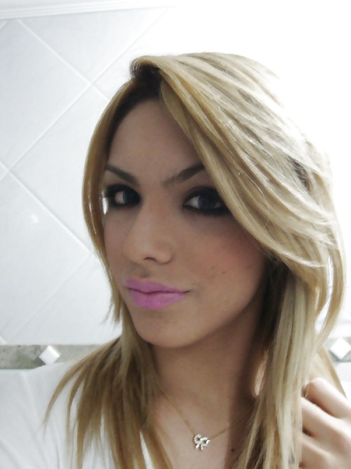 Diese Fembois Sind So Ziemlich Gurls Und Küssbar #38919671