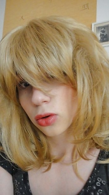 Diese Fembois Sind So Ziemlich Gurls Und Küssbar #38919692