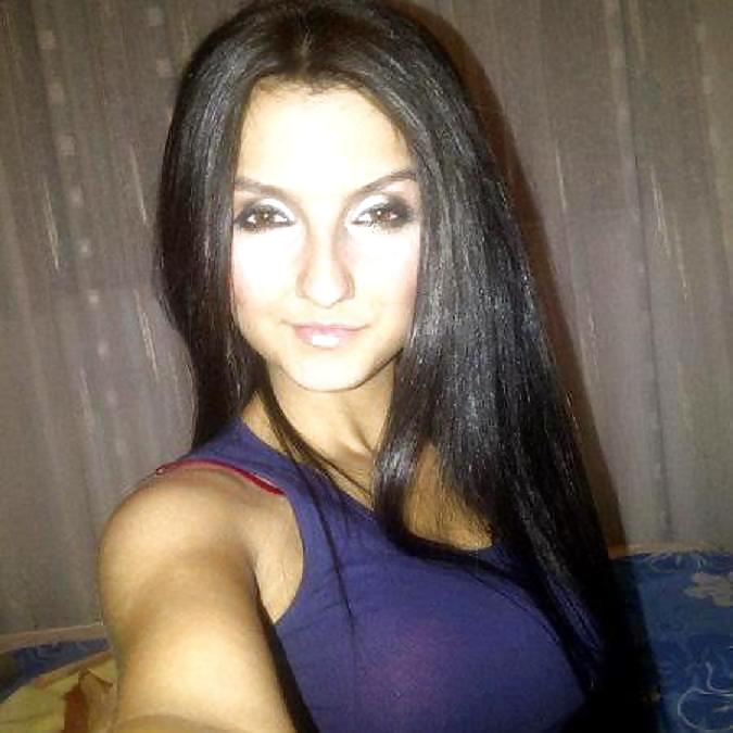 Romanian girl: mari #37536956