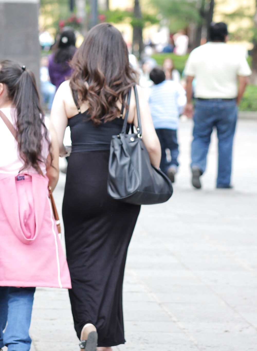 Vestido negro (marcando)
 #30290151