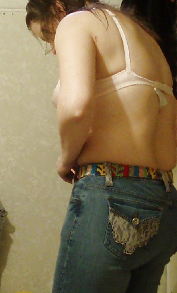 Gabriele getting dressed. #32662207