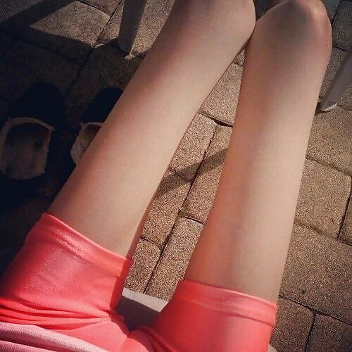 Camel toes thigh gaps in shorts #39932520