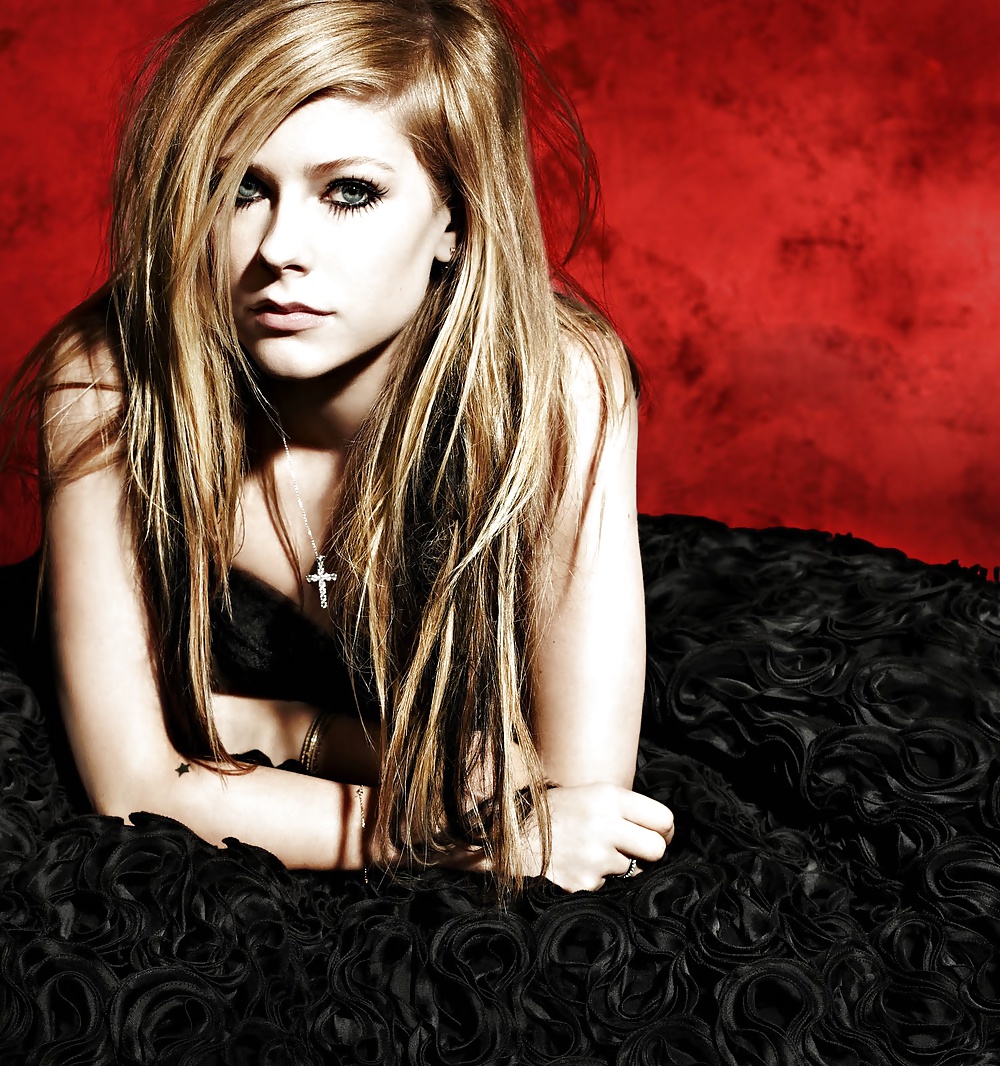 Avril Lavigne 2 #40387485